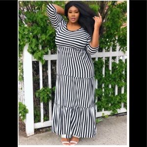 Black & white maxi dress